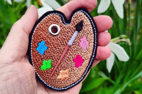 Artist’s Palette Embroidery Design